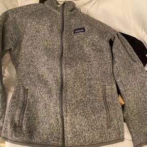 Patagonia grey women’s better sweater size small.